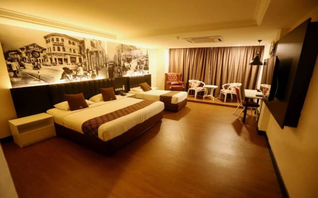 Golden Nasmir Hotel - photo 3