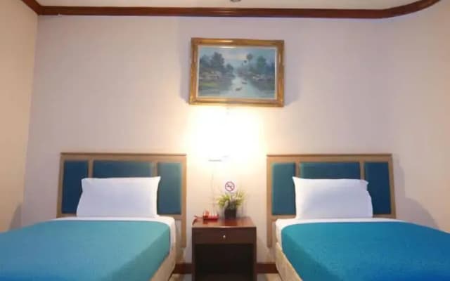 Max One Hotel - photo 5