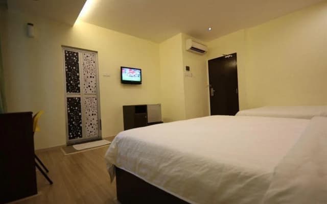 88 Hotel - photo 2