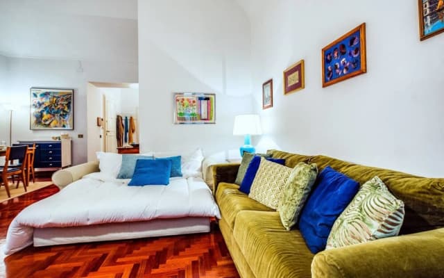 Well Decorated Flat With Amazing Central Location! - photo 4