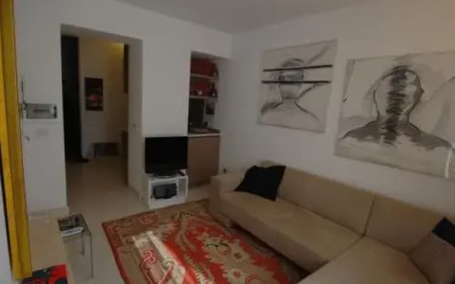 BDB Flats by the Spanish steps - photo 4