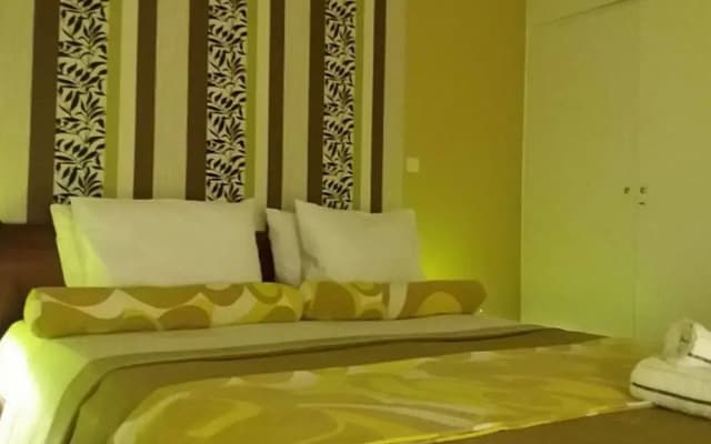 Funky Apt in Central Athens • 5' from Metro! - photo 4