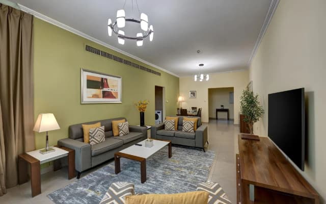 Radiance Premium Suites - photo 2