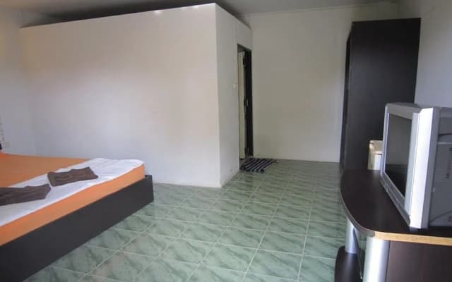 Run's Bed & Breakfast - photo 3