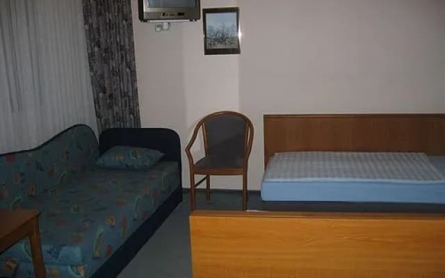 Miles Hotel Berlin - photo 3