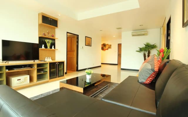 Serena Sathorn Suite - photo 3