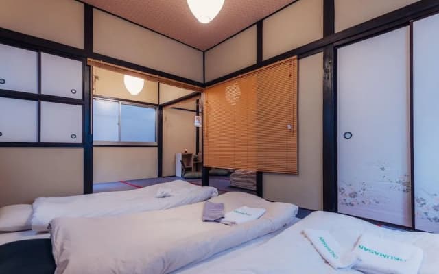 Local stay in Namba - photo 3