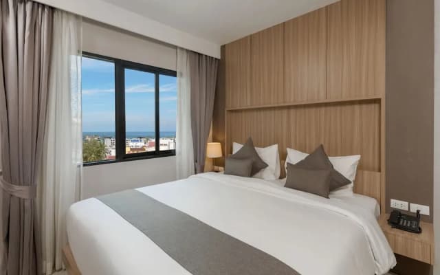 Patong Bay Residence - photo 3