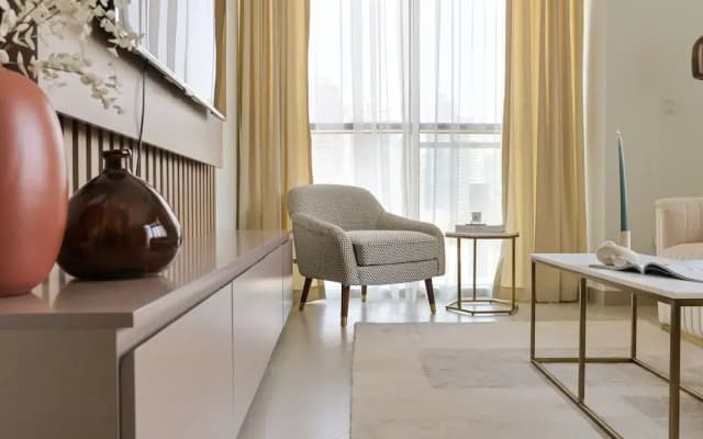 HiGuests - Bellevue Tower 2 - photo 3