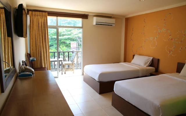 Opal House Hotel & Restaurant - photo 5