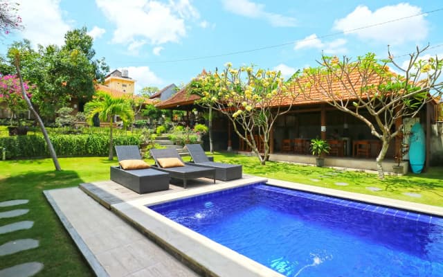 Damar Emas Guesthouse - photo 3