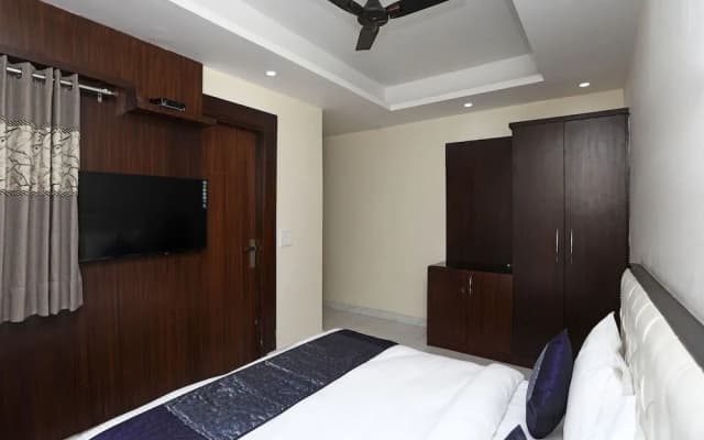 OYO Flagship 13847 HCMR Complex - photo 4