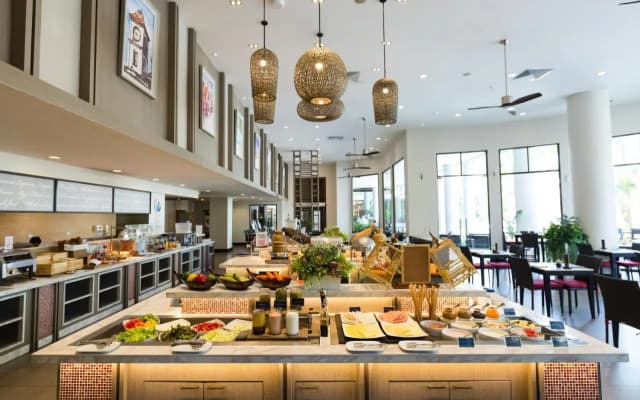 Deevana Plaza Phuket Patong - photo 2
