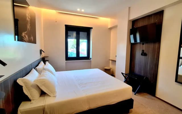 Best Western Hotel Revolution - photo 4