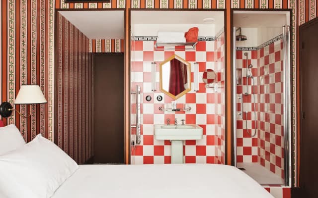 Les Deux Gares and Spa Hotel - photo 4