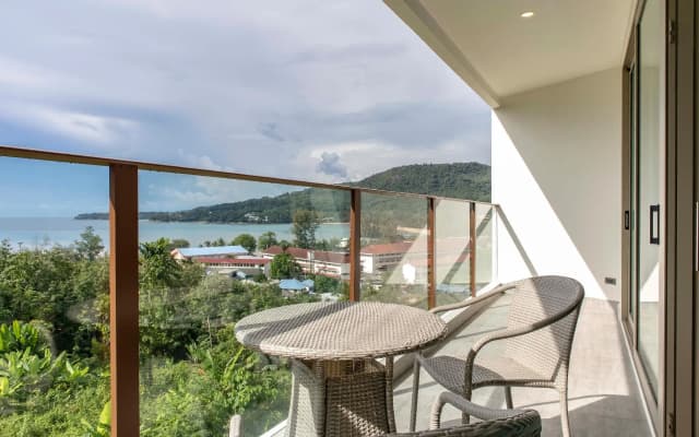 1 Bed SEA VIEW Apartment Close to beach - B32 - photo 3