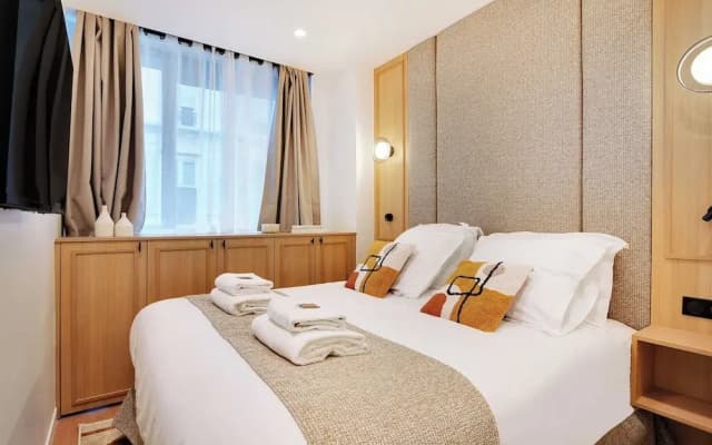 Authentic Apartment - 3br/6p - Moulin Rouge - photo 2