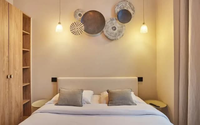 Apartment 1 Bedroom - Canal Saint-martin - photo 2
