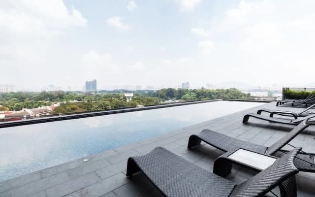 Luxurious Studio Suites @ Tun Razak - photo 4