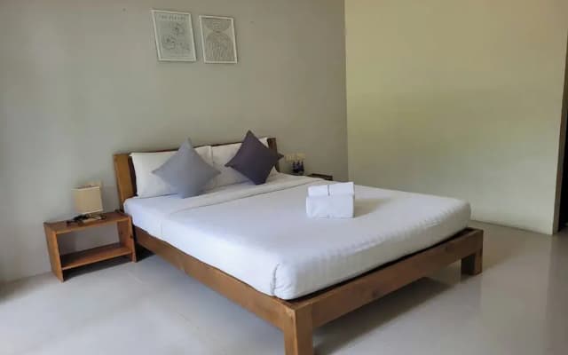 Snooze Inn Phuket - photo 3