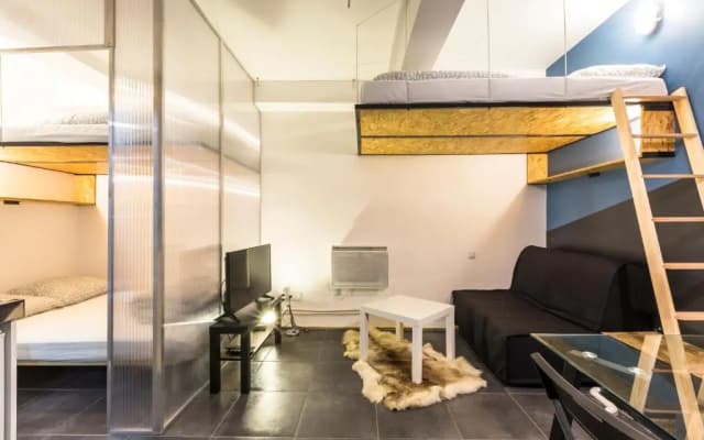 Unusual and charming 25m² near LE MARAIS - photo 3