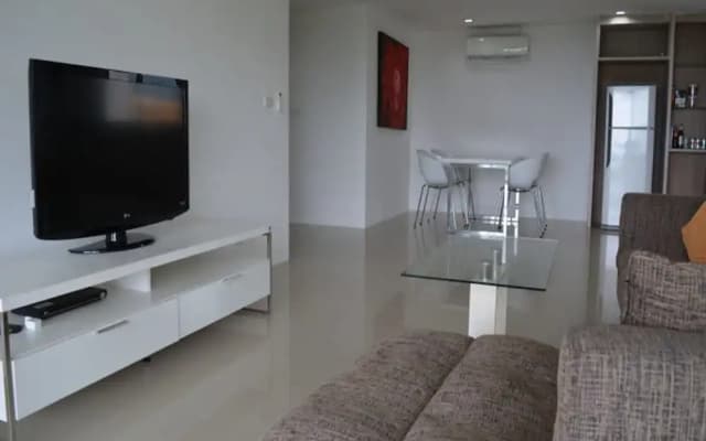 Lanta Loft Apartment 2B - photo 4