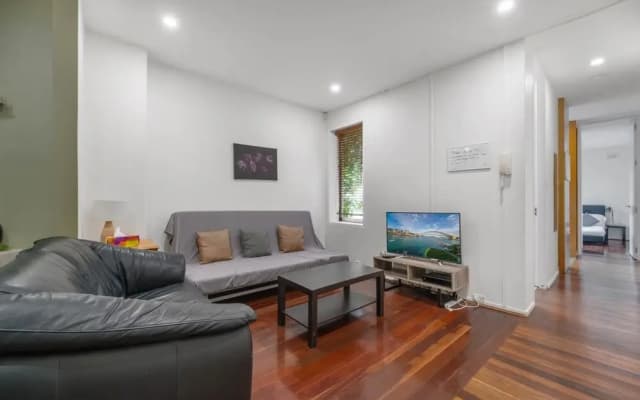 Bright Central Darlinghurst - photo 5