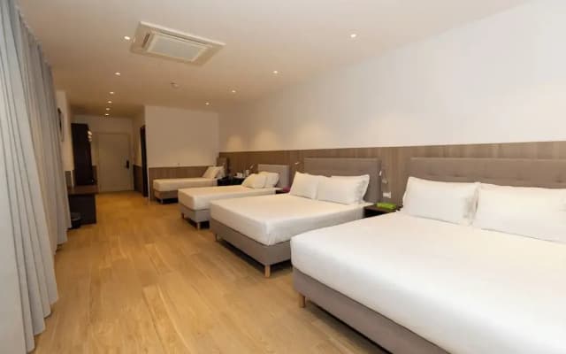 Lh HOTELS - photo 4