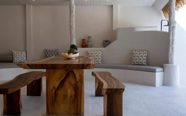 Eden Beach Bungalows - photo 2