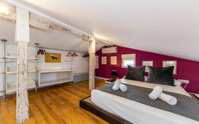 BNBHolder Charming Duplex Attic SOL - photo 3