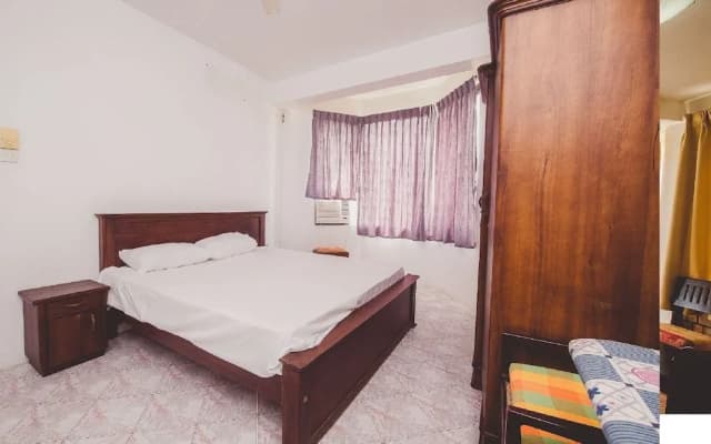 Marina Bay Apartments - photo 2