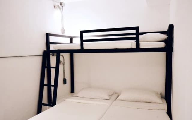 2W Cafe & Hostel - photo 3