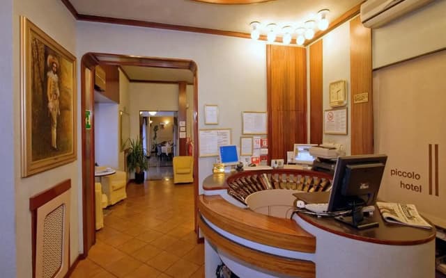 Piccolo Hotel - photo 2