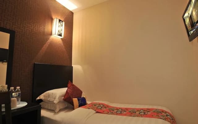 Sea Lion Hotel @ Klang - photo 4