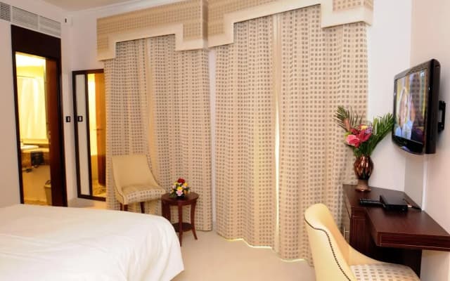 Сlick Square Hotel - photo 4