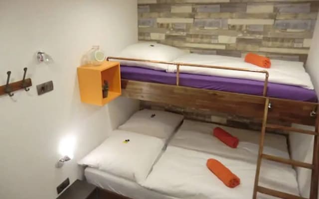 Cityflair Berlin Apartments & Rooms - photo 4