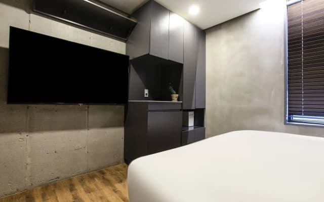 Makers Hotel - photo 4