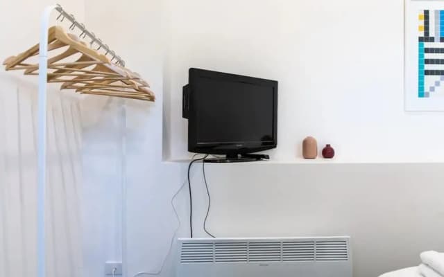 Cozy Brunswick East Home - photo 3