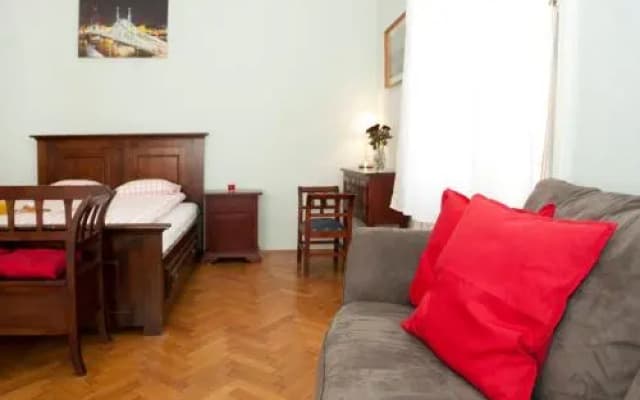 Liana-Luxury And Central Flat - photo 5