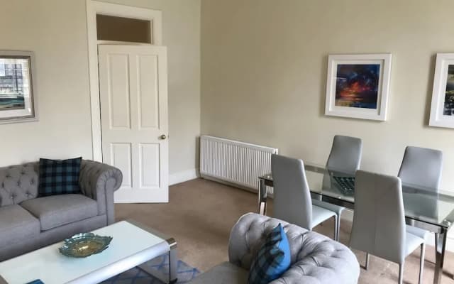 Broughton Place Apartment - photo 3