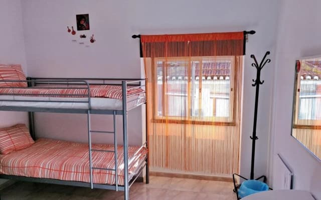 Lisbon Cosy Hostel - photo 4