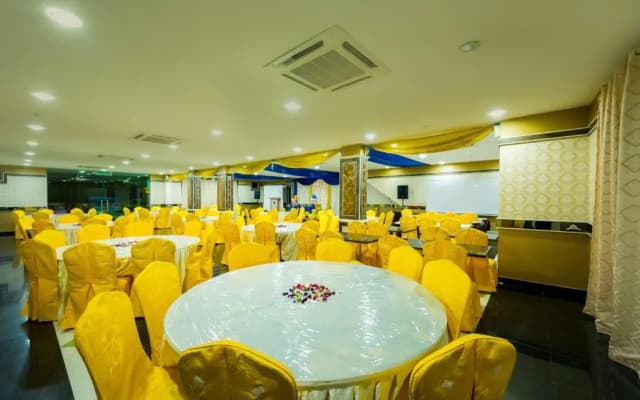 AB Inn Hotel - photo 4