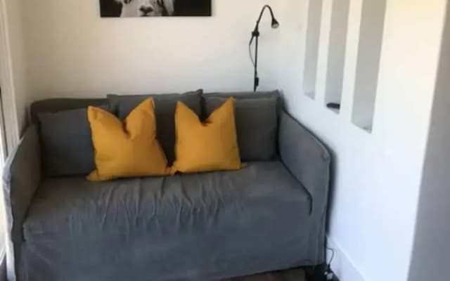 Renovated 1 Bedroom in Paddington - photo 2