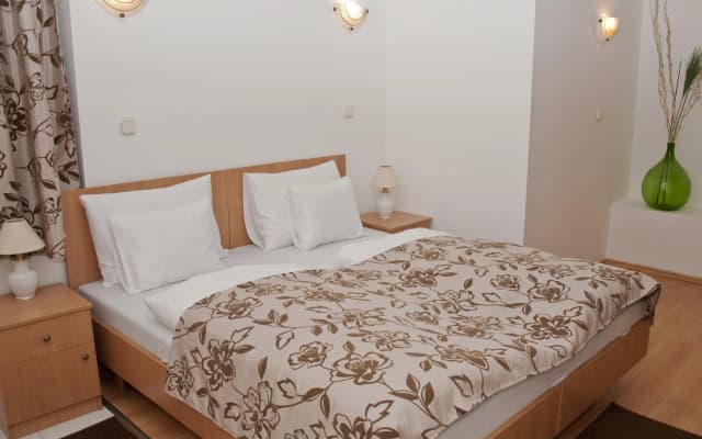Esprit Hotel Budapest - photo 2
