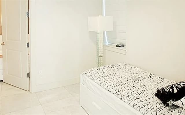 Lxure Brooklyn Suites - photo 5