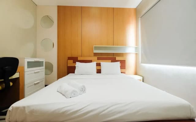 Compact Minimalist 1BR Apartment at Thamrin Residence - photo 5