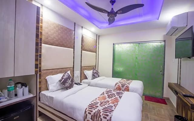 Hotel Hans International - photo 4