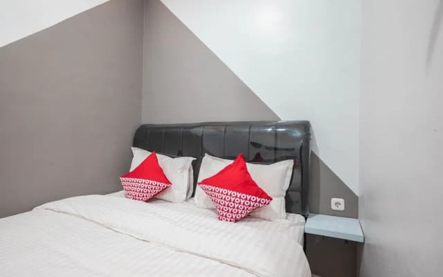 OYO 1070 Kuningan Residence - photo 5