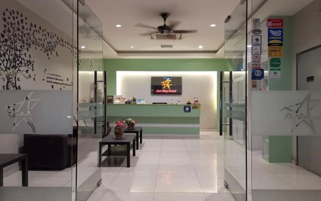 Star Bay Hotel - photo 2