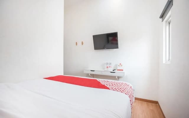 OYO 386 Hey Hotel - photo 2